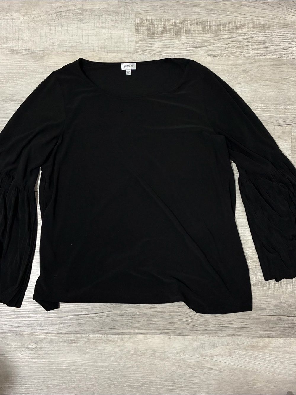 avenue pleated sleeves blouse